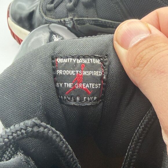 Air Jordan 11 XI Bred Retro 2001 Shoes Mens 10.5 Black Red Playoffs 136046-061 main image 11
